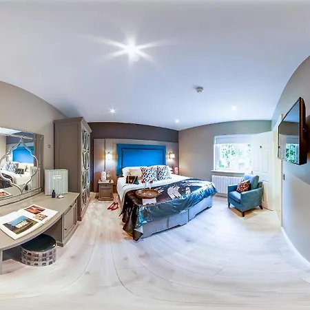 Апартаменты Robeen House Килларни