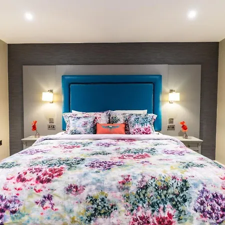 Apartment Robeen House *