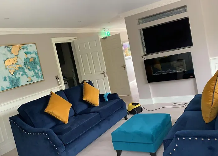 Robeen House Apartment *