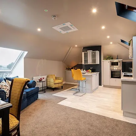 Robeen House * كيلارني